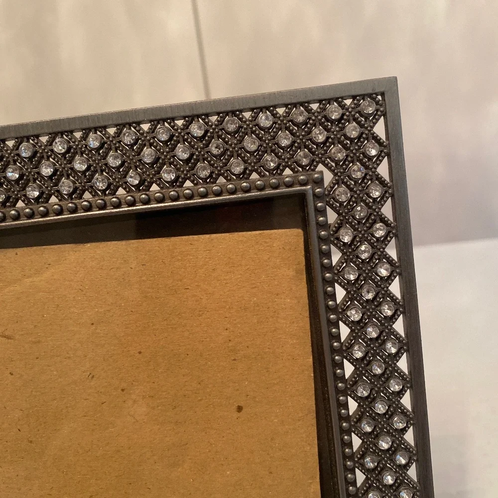 Michael’s - Gunmetal Picture Frame with Latticework & Crystal Details - Picture 2 of 9